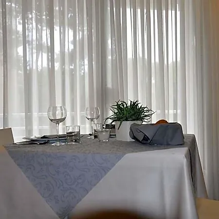Otel Garden 3*